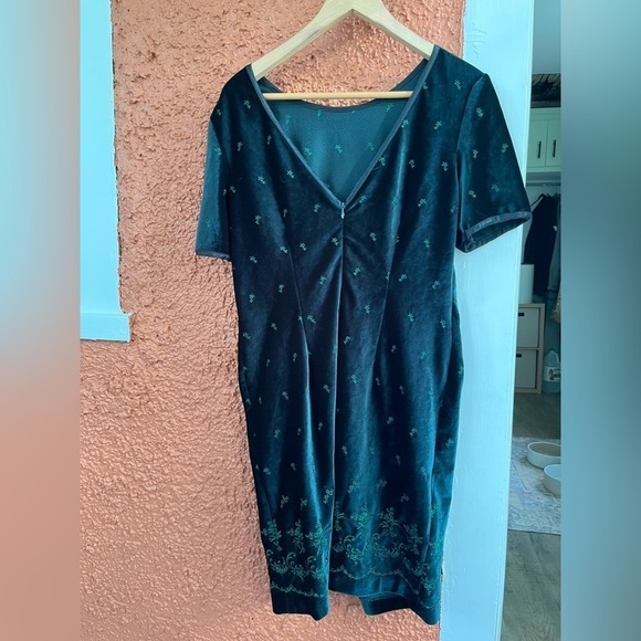 Women’s Vintage Emerald Green Velvet Dress Size 12 Made in USA - Picture 8 of 12